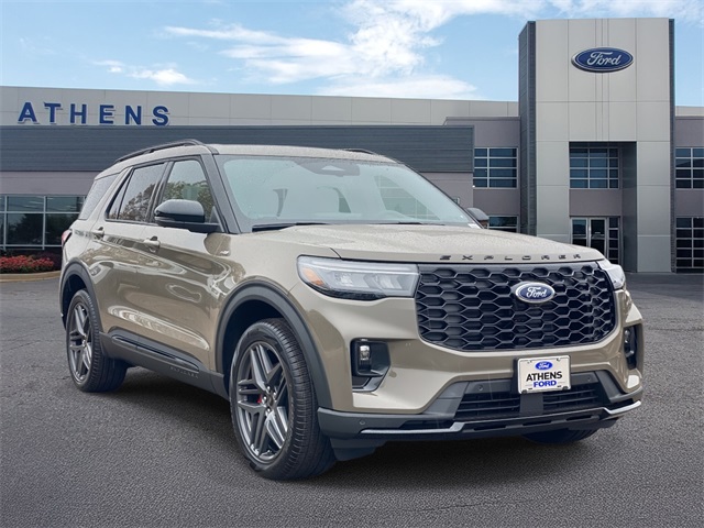 2026 Ford Explorer ST-LINE's photo