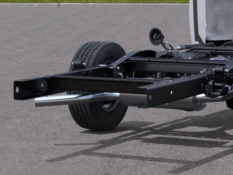 2025 Chevrolet Express Cutaway 3500 photo 12