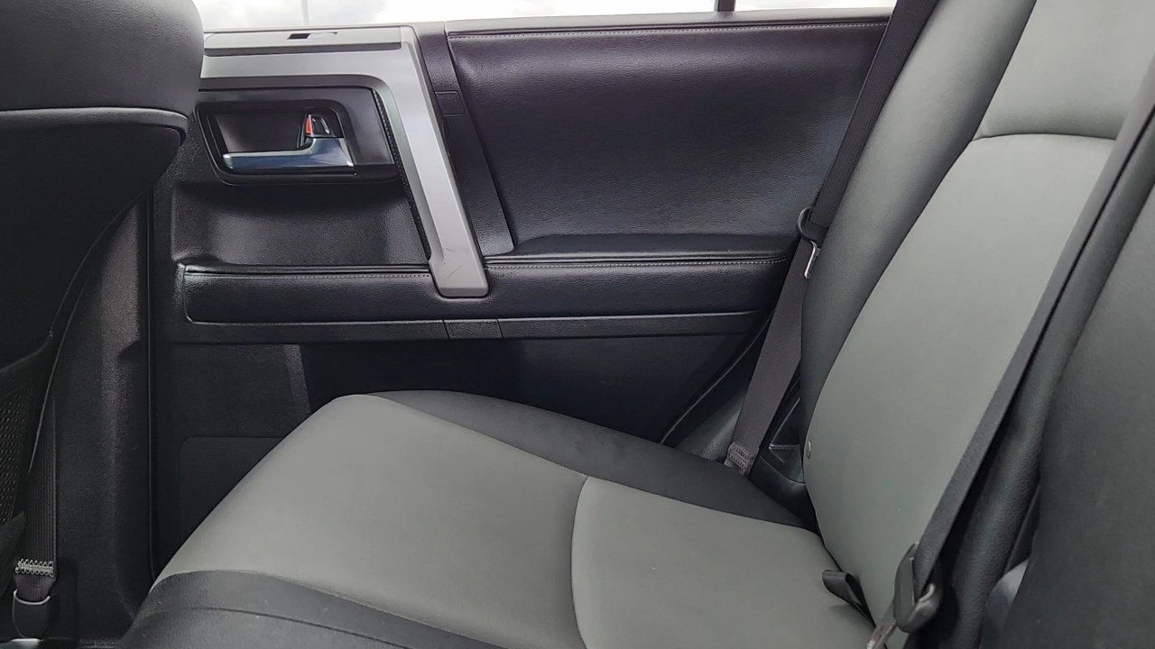 2018 Toyota 4Runner SR5 Premium photo 14