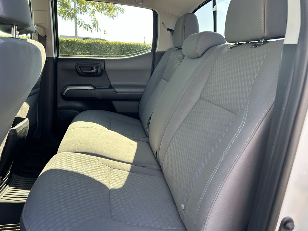 2021 Toyota Tacoma SR5 photo 23
