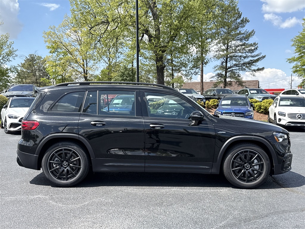 2025 Mercedes Benz GLB 35 AMG photo 6