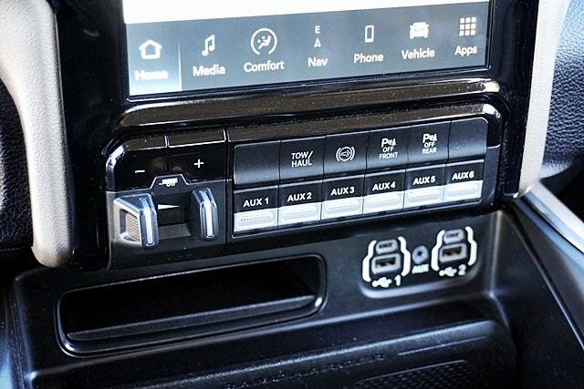 2022 Ram 3500 Laramie photo 33