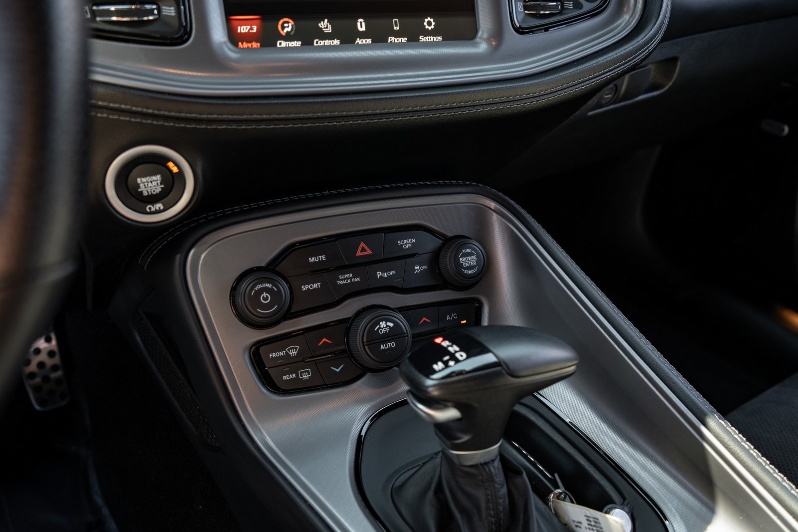 2023 Dodge Challenger R/T photo 21