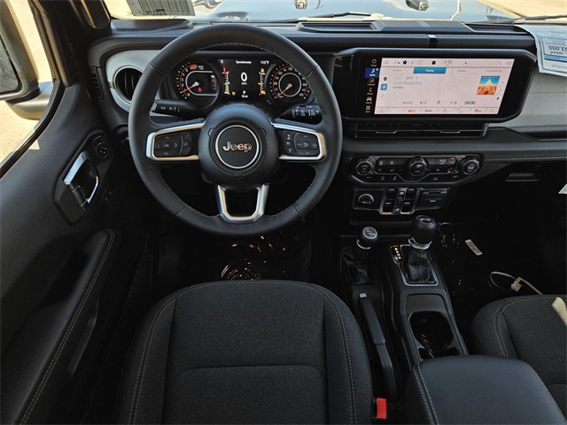 2025 Jeep Wrangler Sahara photo 12