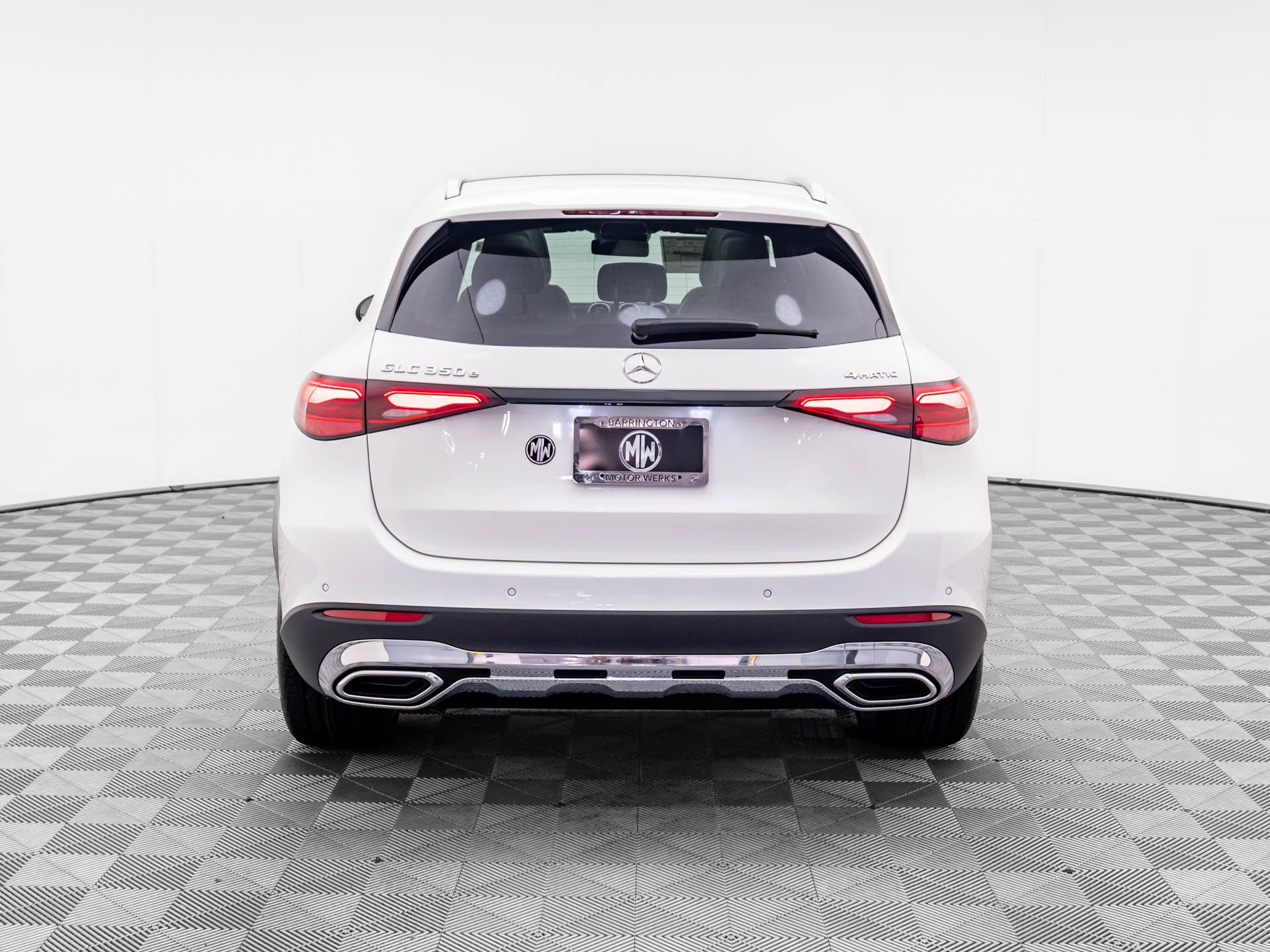 2025 Mercedes Benz GLC 350e 4MATIC photo 3