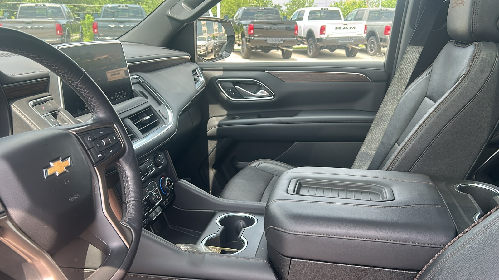 2022 Chevrolet Tahoe High Country photo 15