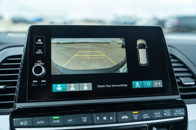 2026 Honda Odyssey Touring photo 31
