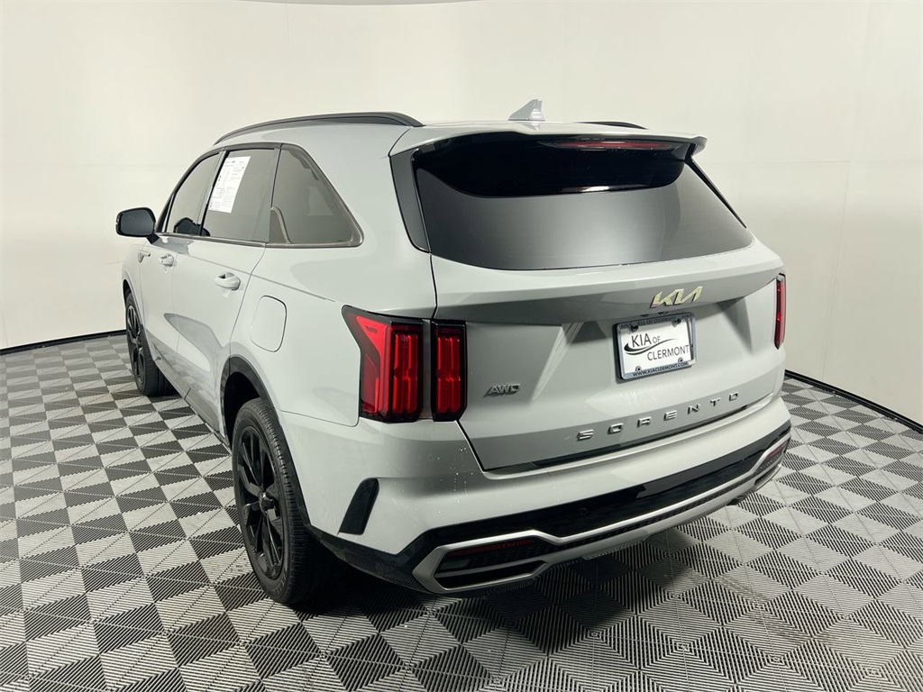 2022 Kia Sorento SX photo 4