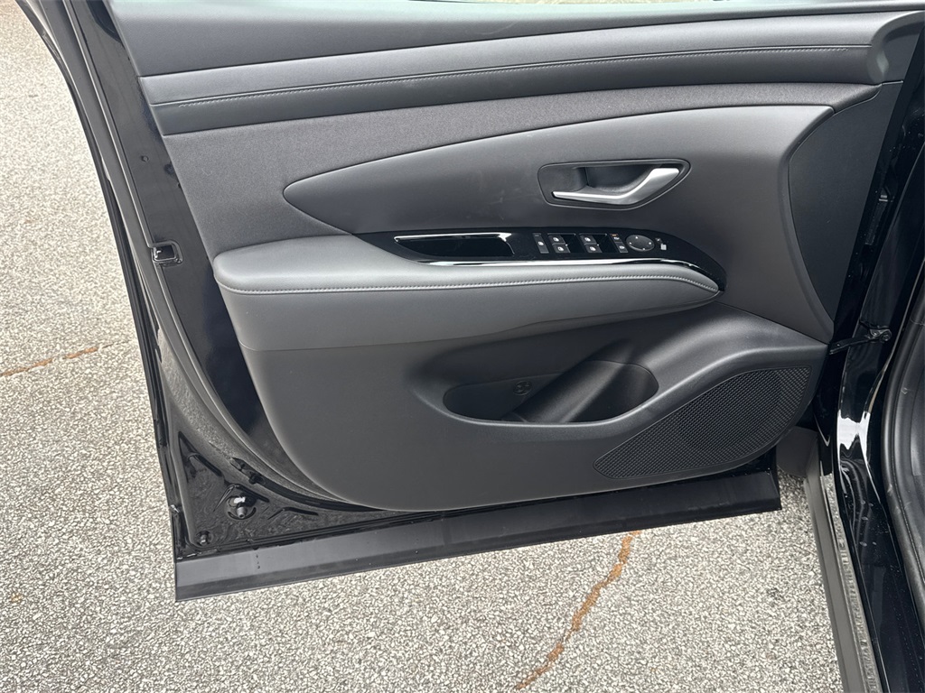 2025 Hyundai Santa Cruz SEL Activity photo 28