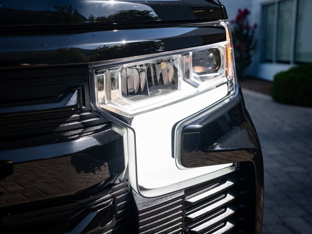 2024 Chevrolet Silverado 1500 RST photo 14