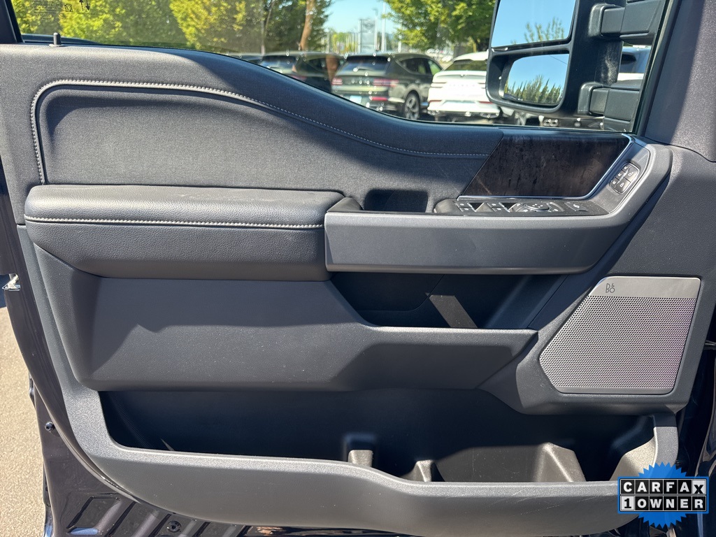 2024 Ford F-350 Lariat photo 17