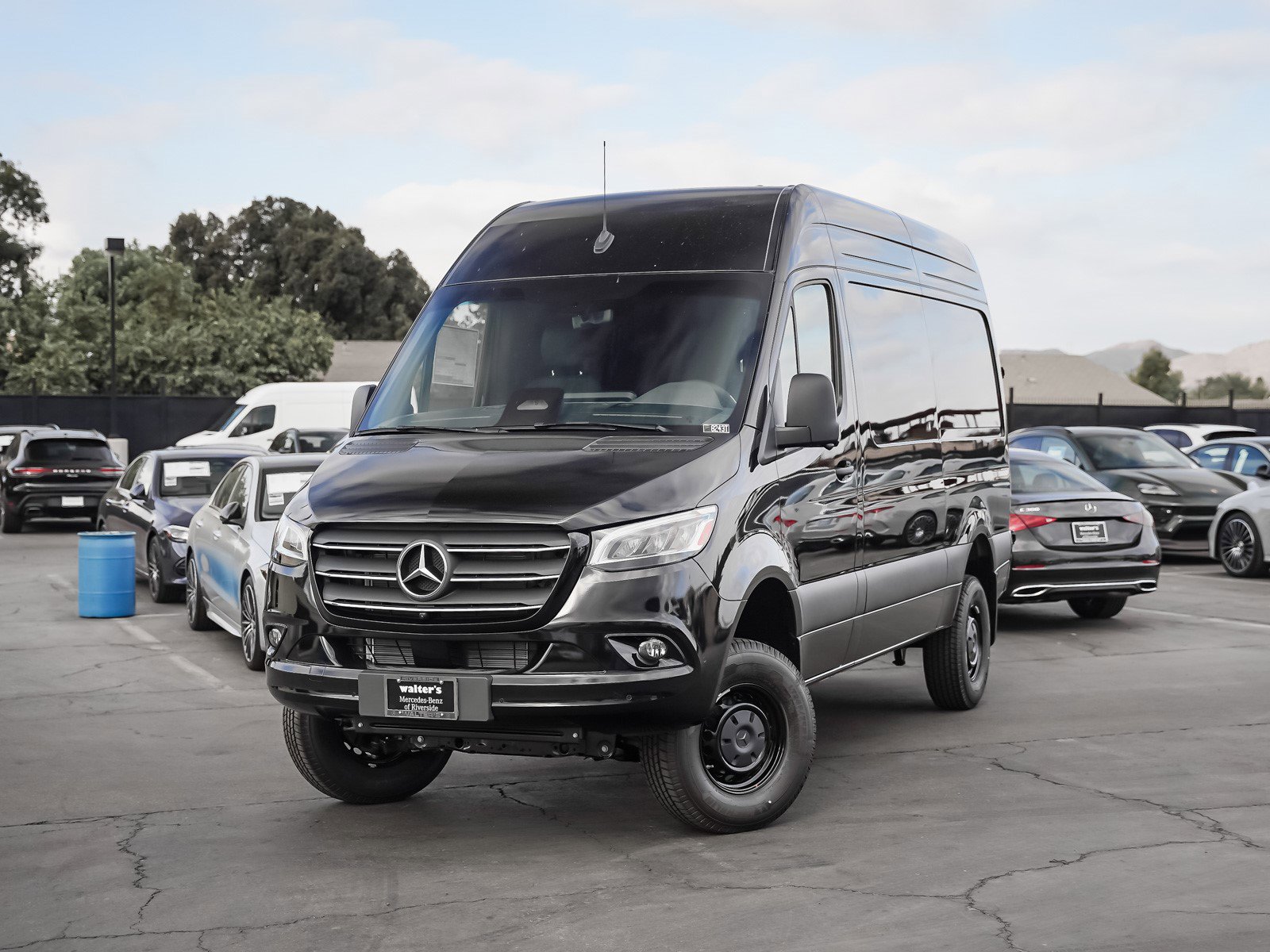 2025 Mercedes-Benz Sprinter Cargo Van Base's photo