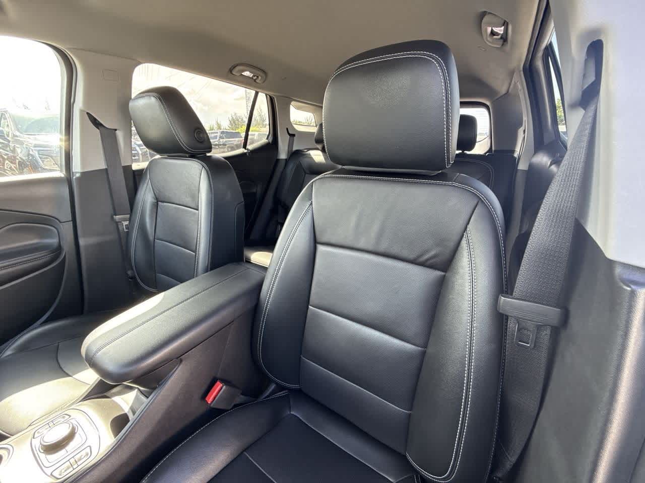 2023 Gmc Terrain SLT photo 13