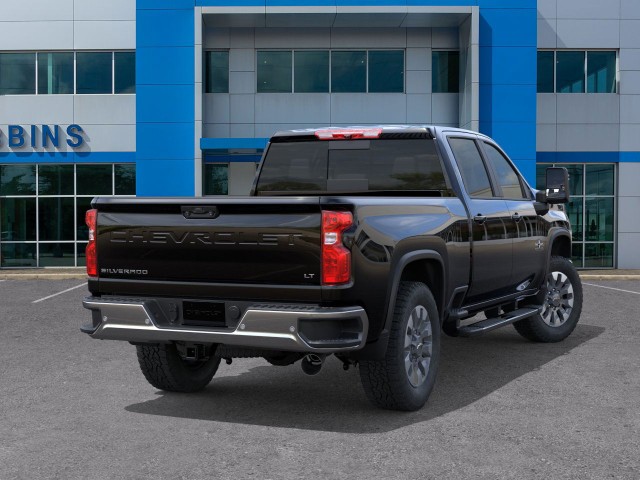 2026 Chevrolet Silverado LT photo 2