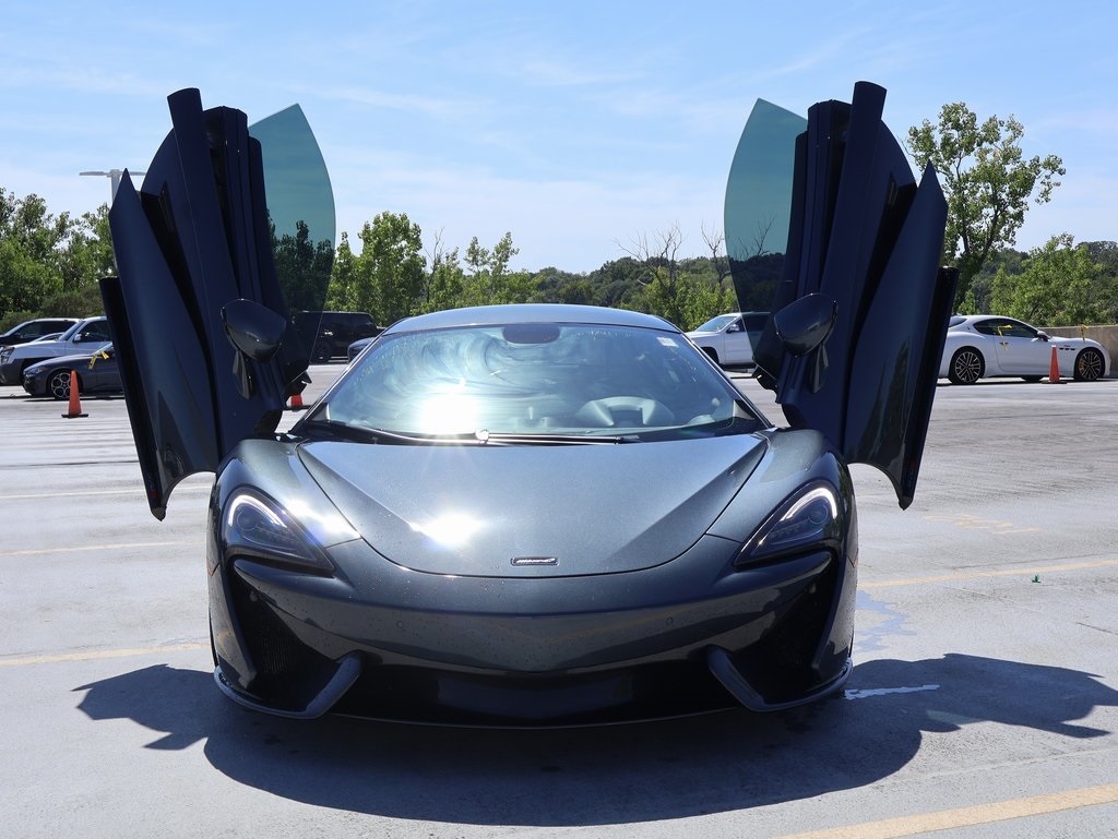 2019 Mclaren 570S photo 25