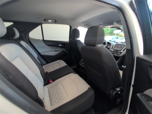2020 Chevrolet Equinox LT photo 17