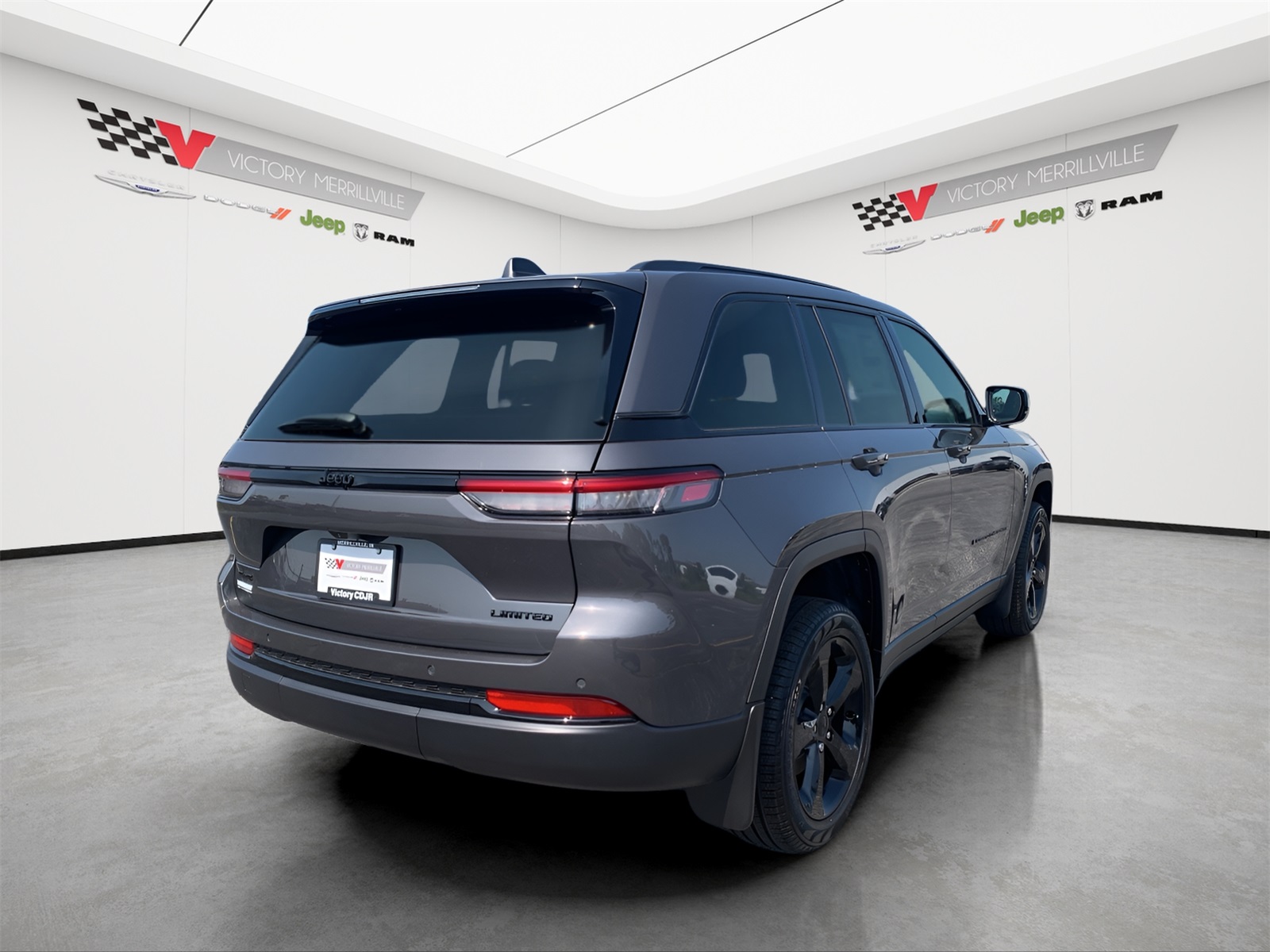 2025 Jeep Grand Cherokee Limited photo 4