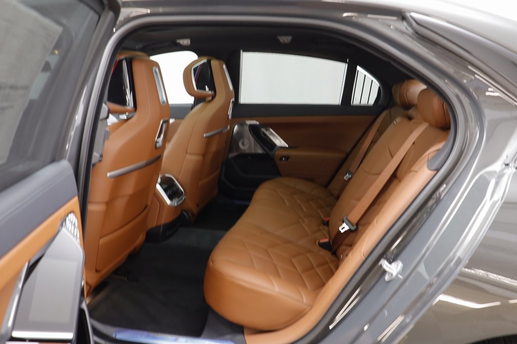2026 Bmw 750e 750e xDrive photo 15
