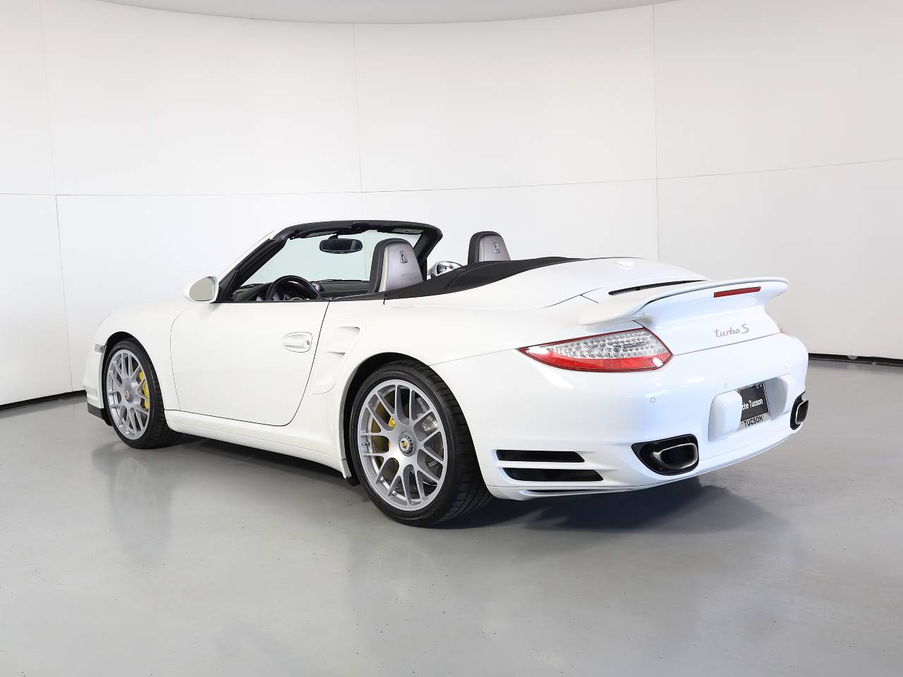 2011 Porsche 911 Turbo S photo 3