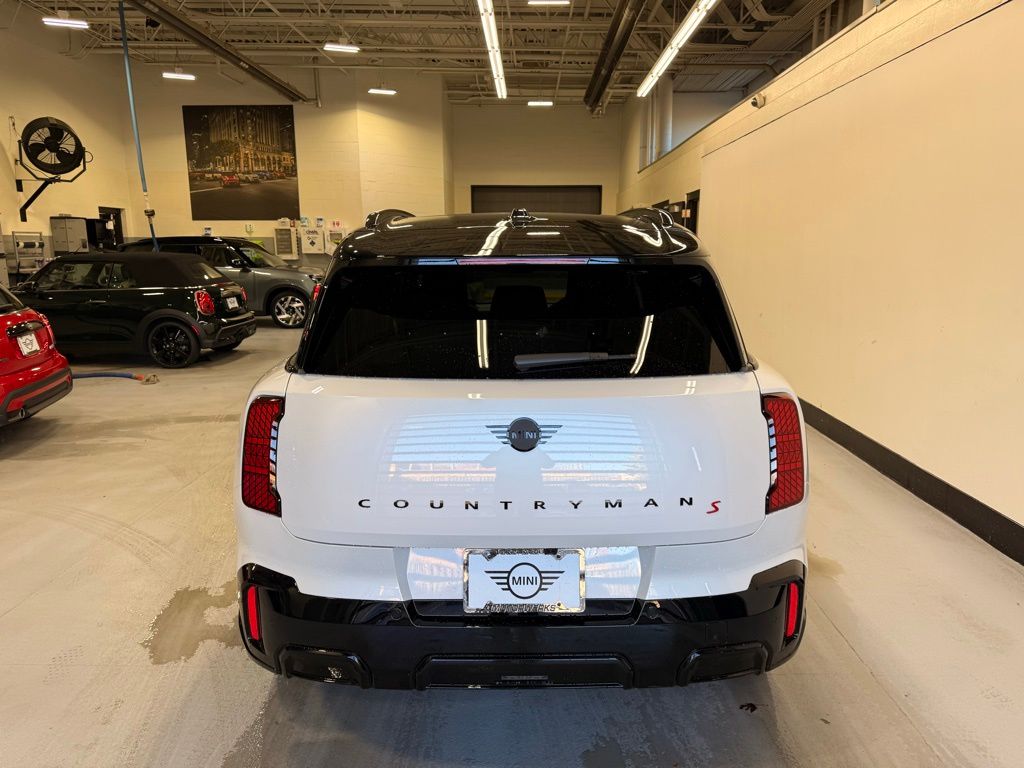 2026 Mini Countryman S ALL4 Iconic photo 3