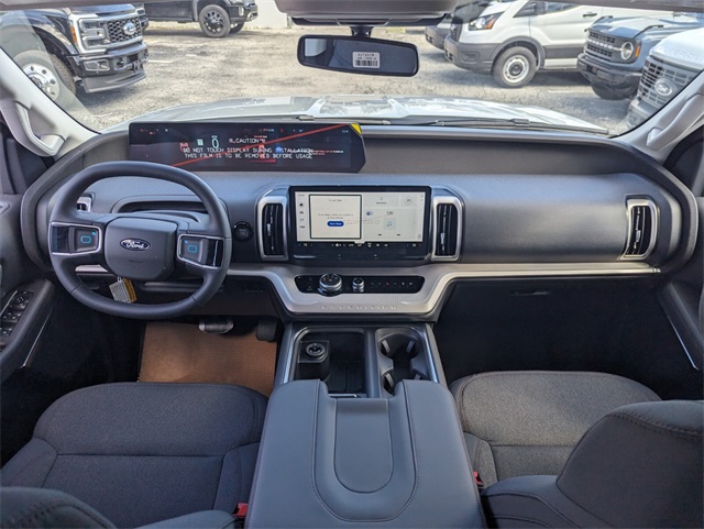 2025 Ford Expedition MAX photo 3