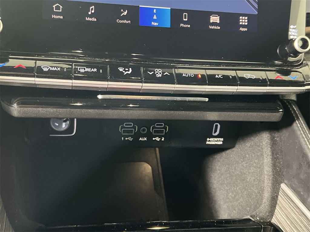 2022 Jeep Wagoneer Series II photo 11