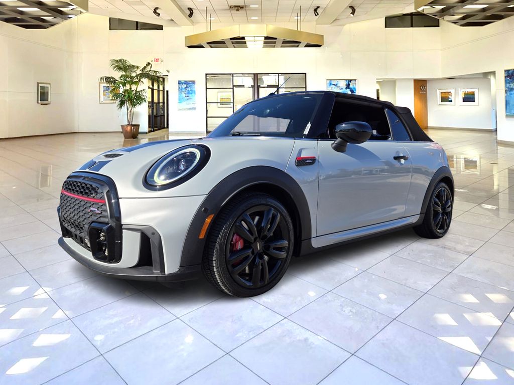 2023 Mini Cooper Convertible Iconic photo 3