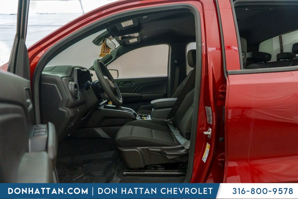 2026 Chevrolet Colorado Trail Boss photo 4