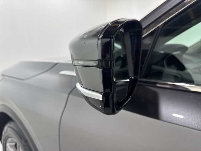 2023 Acura MDX SH-AWD photo 9