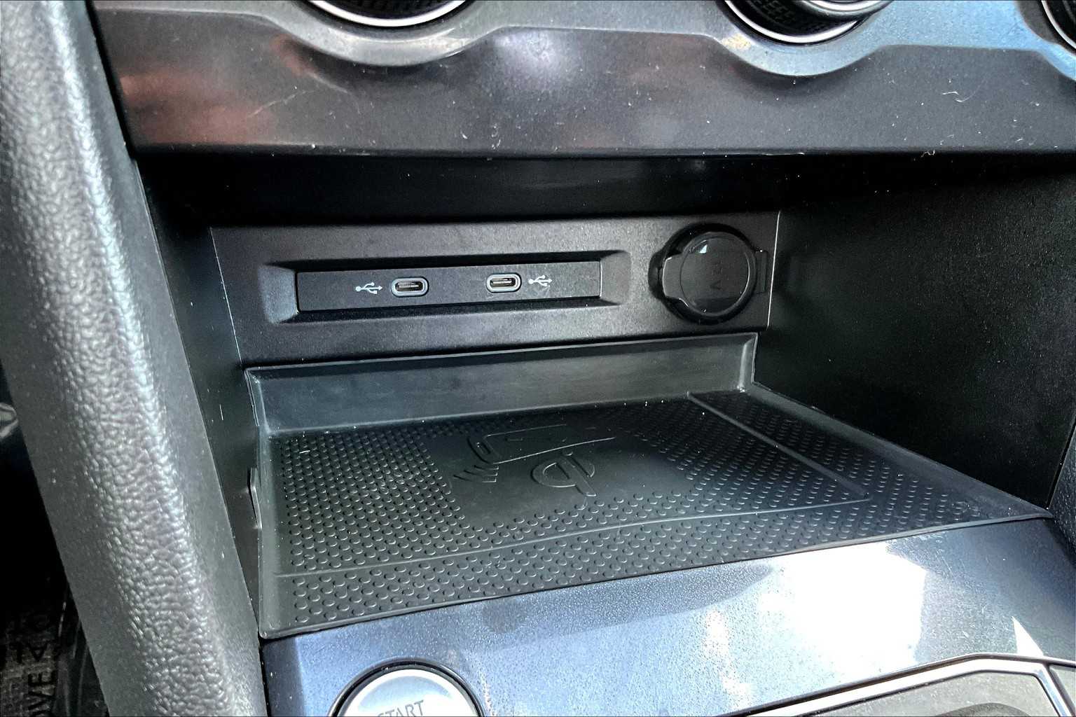 2021 Volkswagen Tiguan SEL photo 30