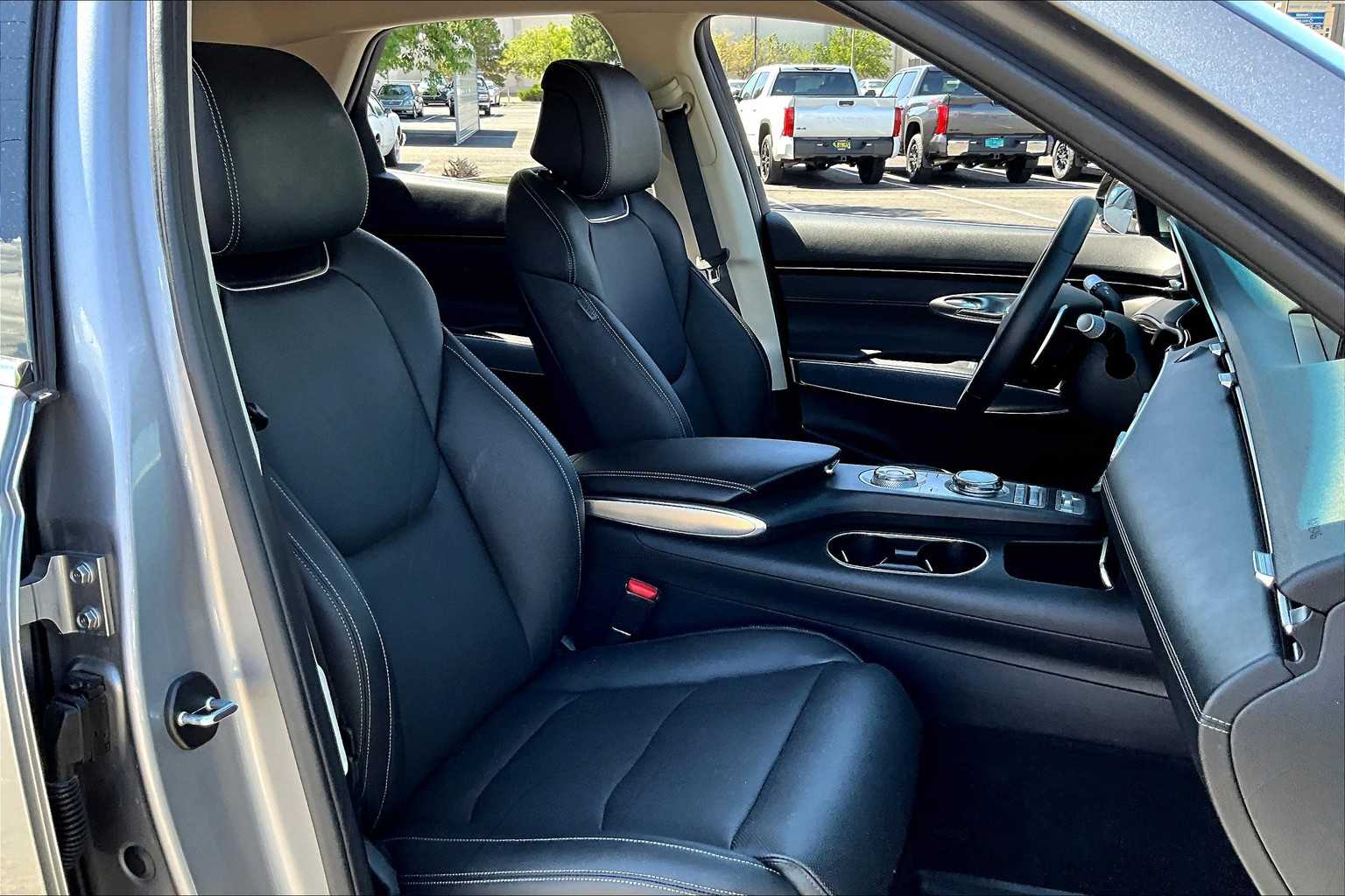 2024 Genesis GV70 2.5T photo 7