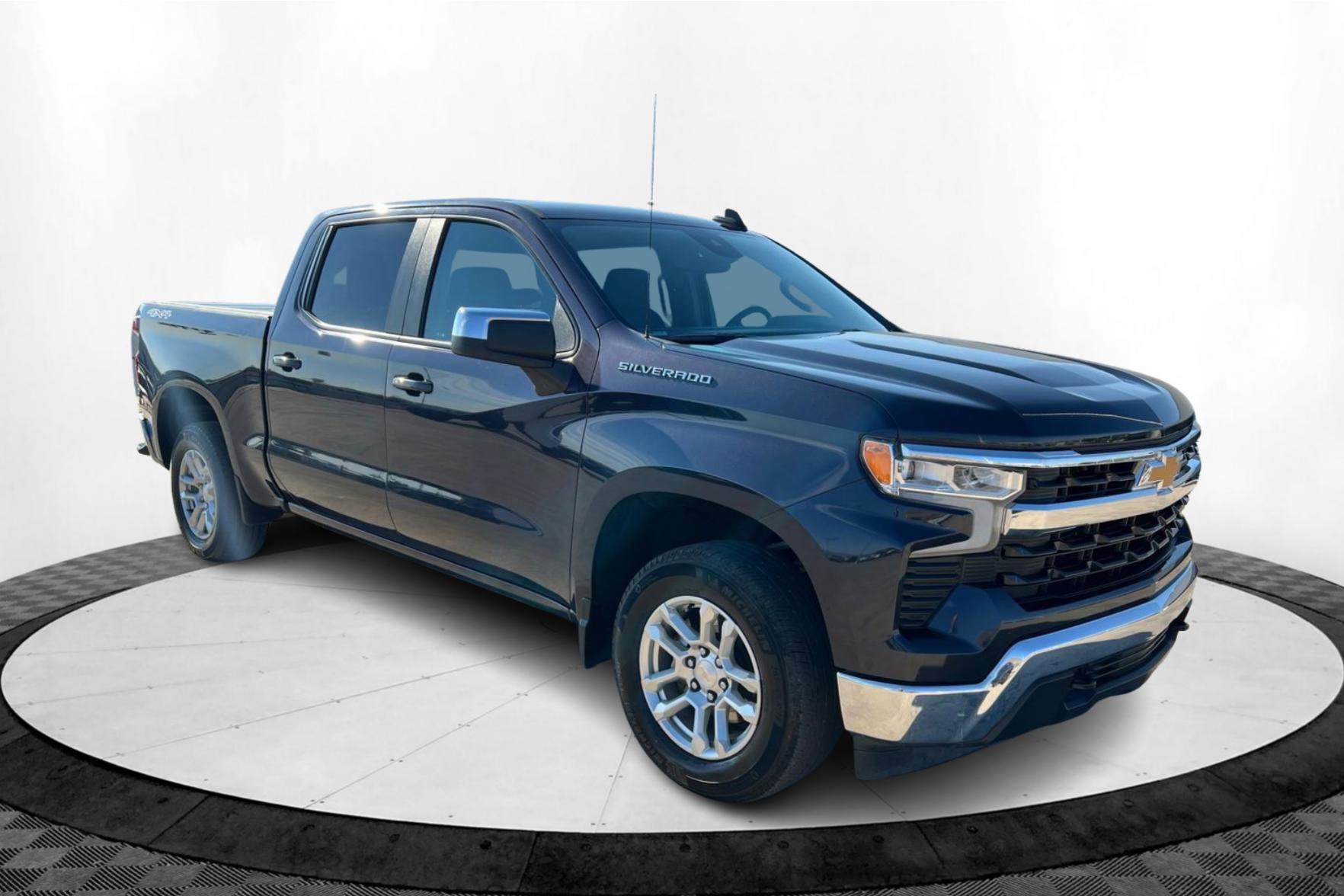 2022 Chevrolet Silverado 1500 LT photo 6