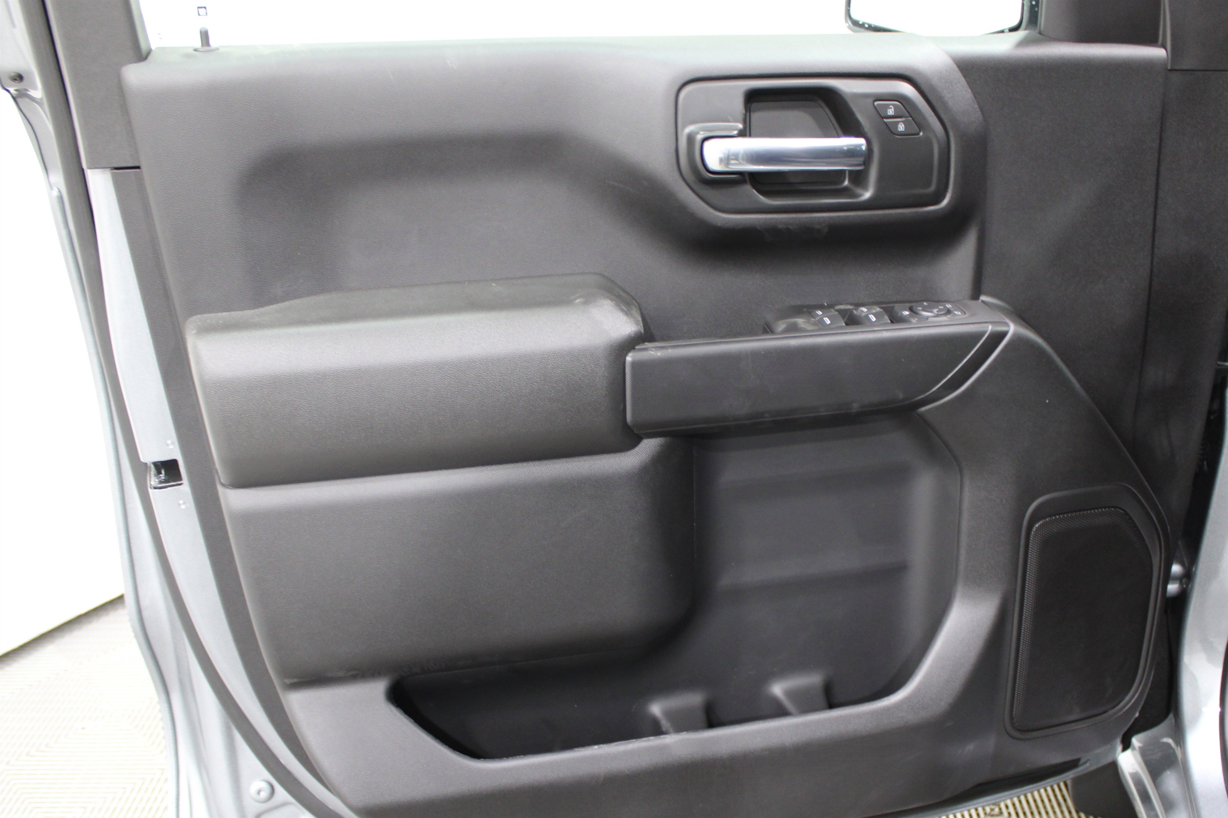 2025 Chevrolet Silverado 1500 Work Truck photo 4