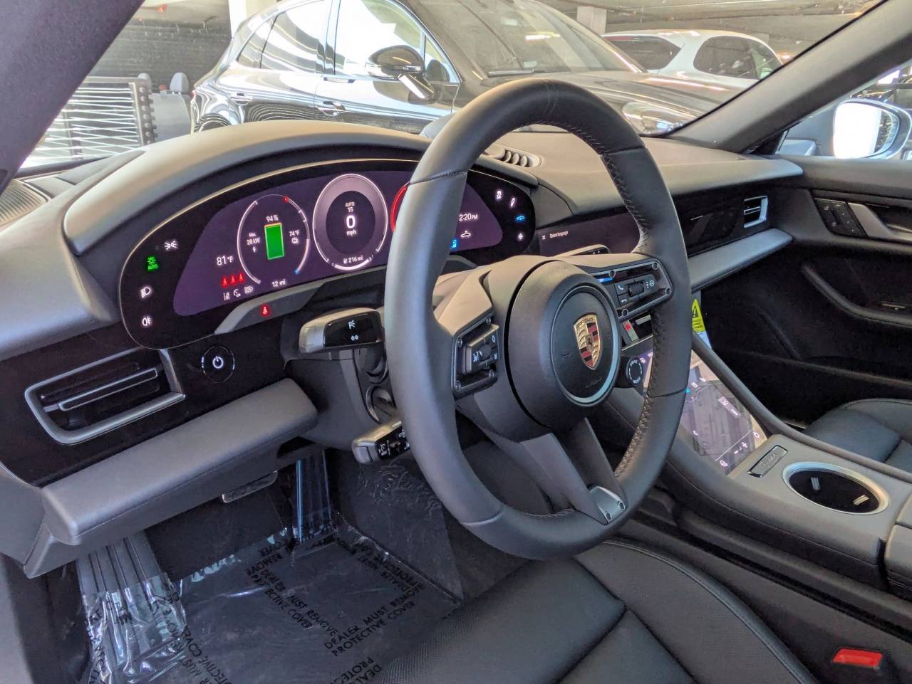 2025 Porsche Taycan 4 photo 4