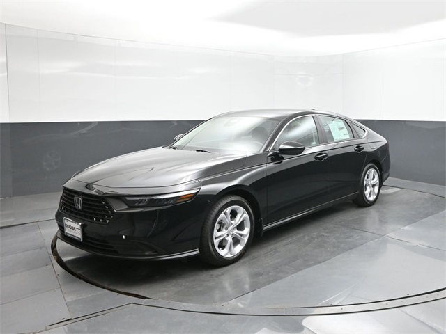 2025 Honda Accord LX's photo