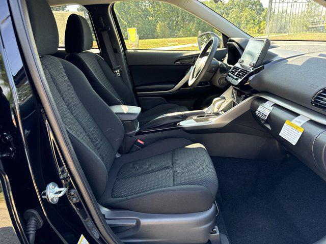 2024 Mitsubishi Eclipse Cross LE photo 19