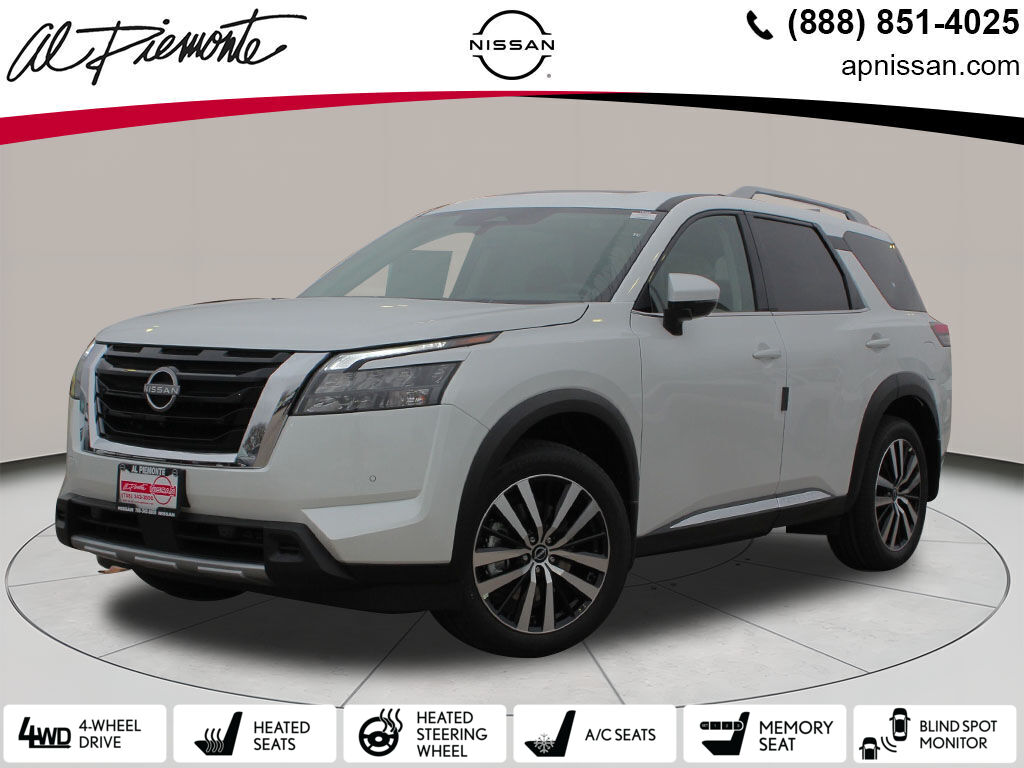 2025 Nissan Pathfinder Platinum's photo