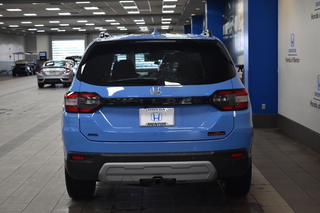 2025 Honda Pilot TrailSport photo 6