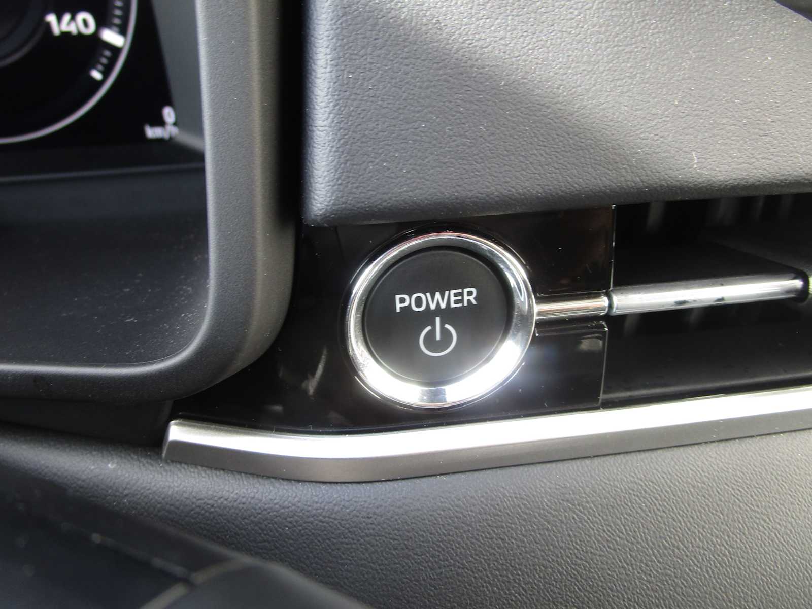 2023 Mitsubishi Outlander PHEV SE photo 30