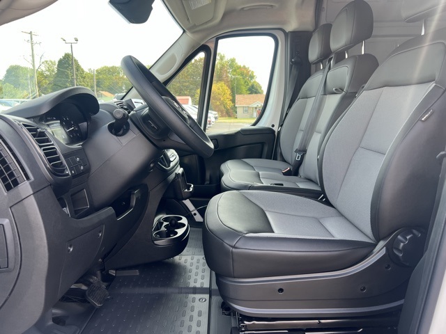 2025 Ram ProMaster 3500 photo 4