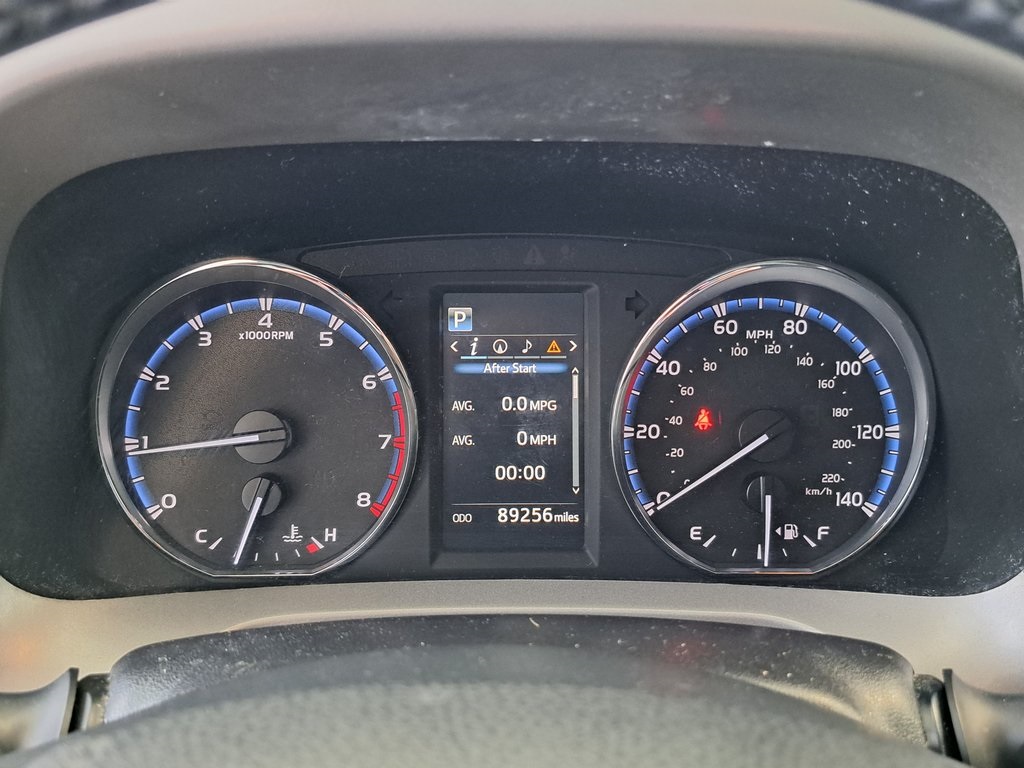 2016 Toyota RAV4 XLE photo 8