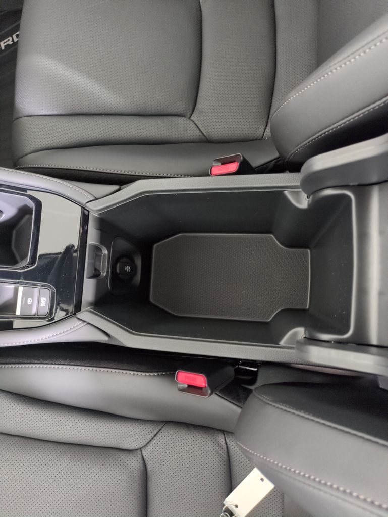 2025 Honda Accord Hybrid Touring photo 25