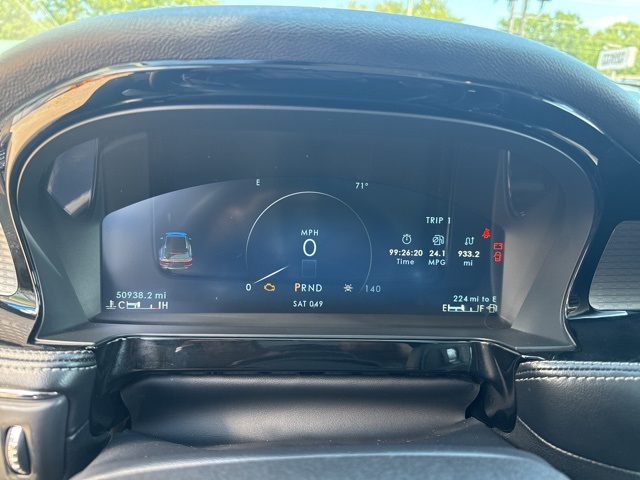2023 Lincoln Corsair Standard photo 18