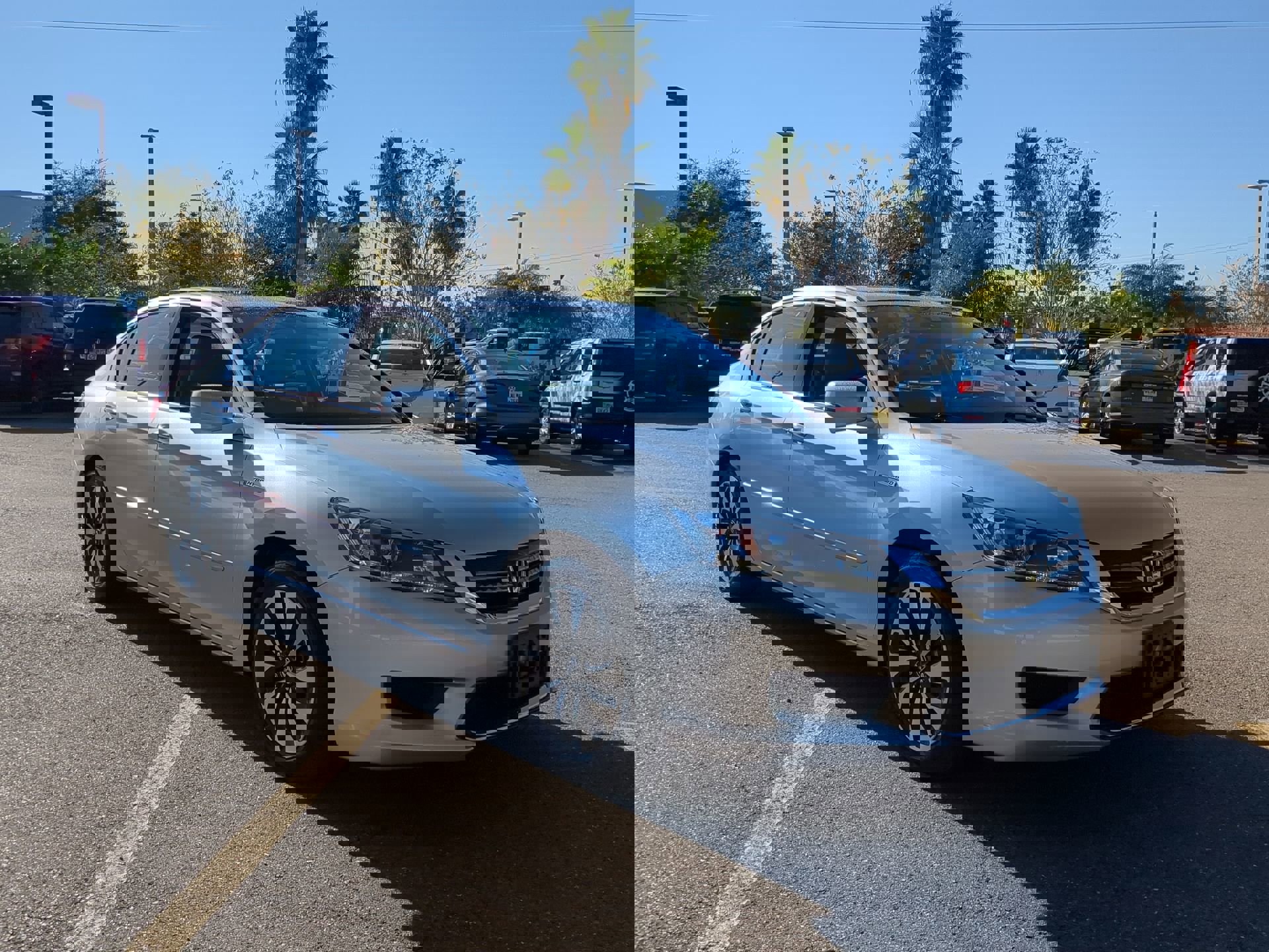 2014 Honda Accord Hybrid EX-L photo 2