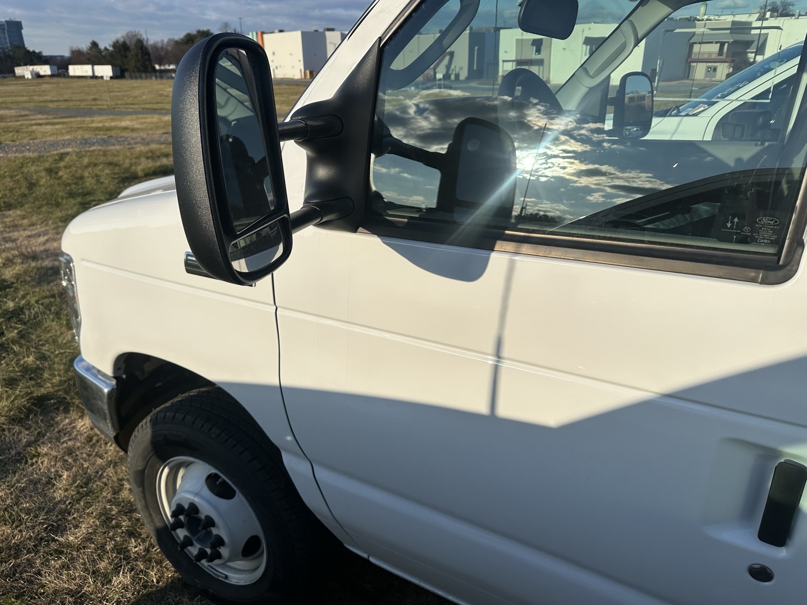 2025 Ford E-350 photo 2