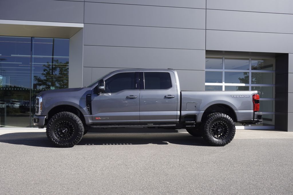 2024 Ford F-250 photo 8