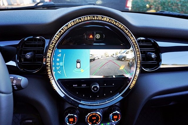 Used 2023 Silver MINI Base image 25