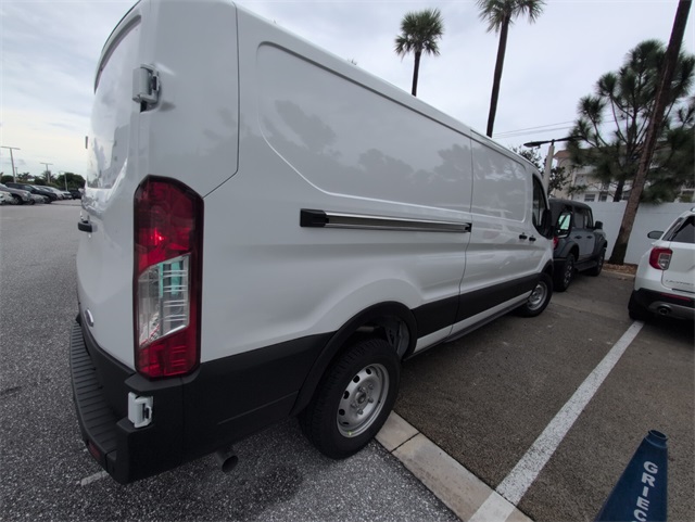 2025 Ford Transit Cargo Van photo 10