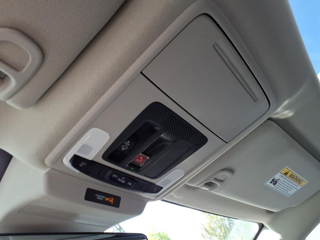 2023 Honda Accord Hybrid Touring photo 19