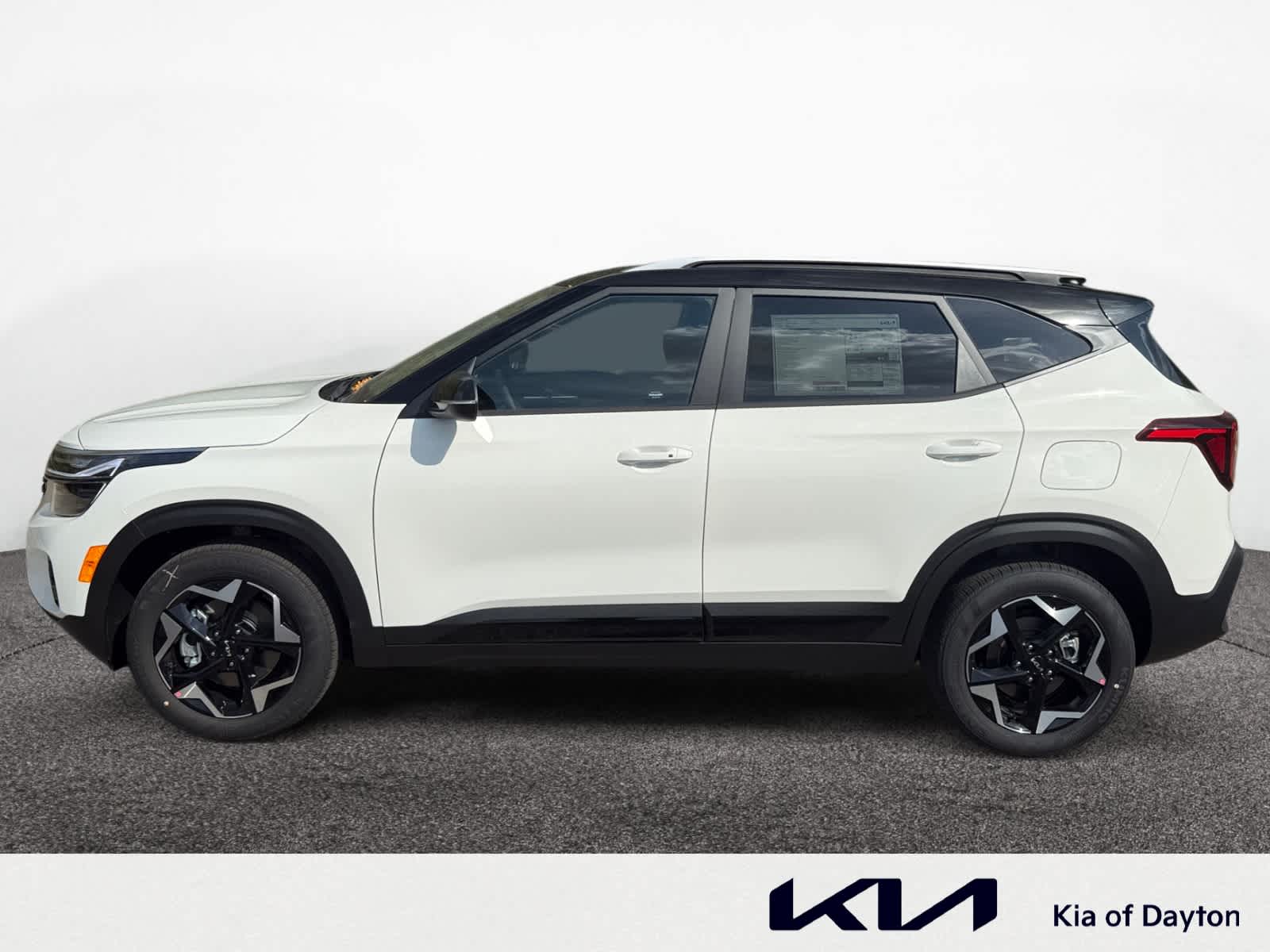 2026 Kia Seltos S photo 2